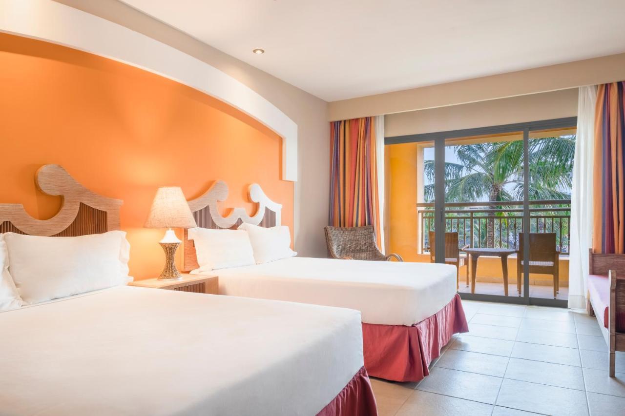 Iberostar Waves Bahia Hotel Praia do Forte Exterior foto Deluxe Room